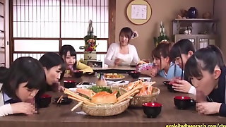 Jav Teen Ootsuki Hibiki Rides Glory Hole In Front Of Friends